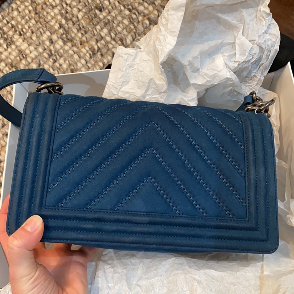 RARE CHANEL BOY BAG - Picture 5 of 11